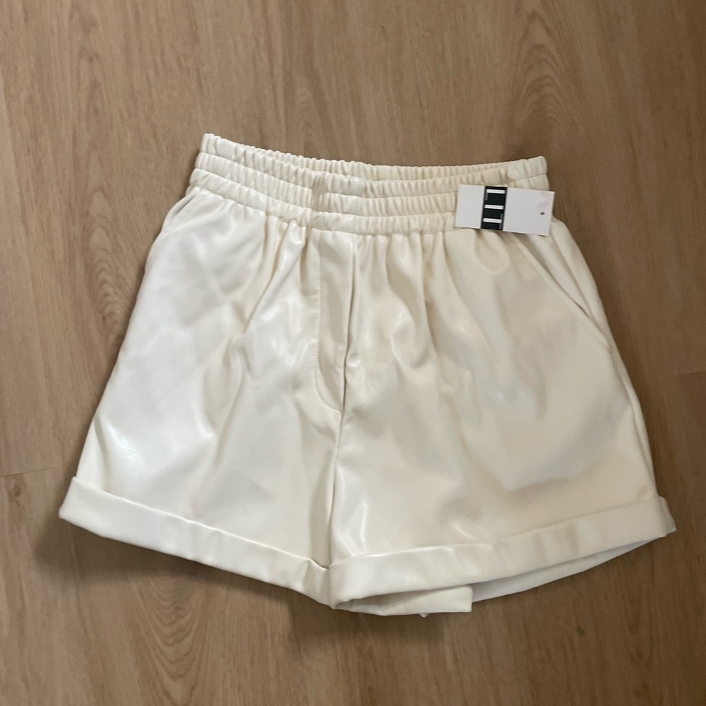 Steve Madden High Waist Cream Shorts